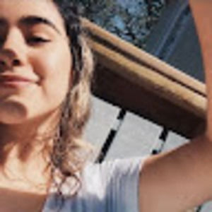 Meet your Posher, Daniela